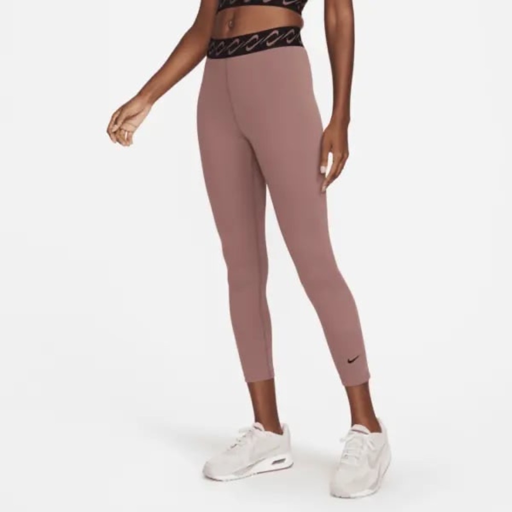 Nike tight fit high rise 7/8 length purple mauve new nwt Med M